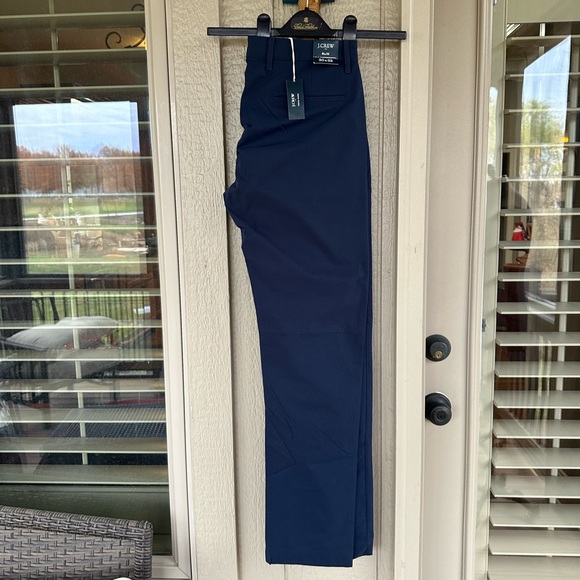 J CREW ⛵️ NWT Men’s Navy ‘Slim Fit’ Performance Tech Pants - Size 30/32 - Picture 12 of 12